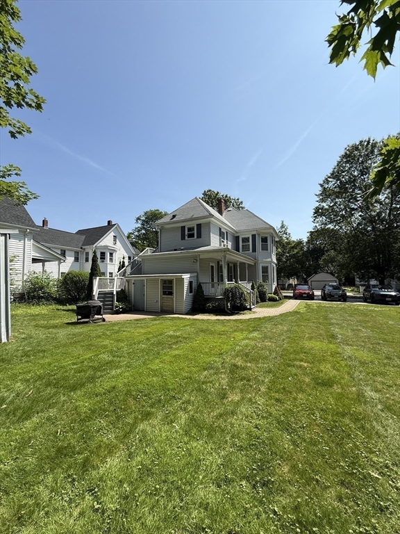 2 bed, 1 bath apartment for rent at 13 Grant St Unit 2, Natick — photo 11 of 11