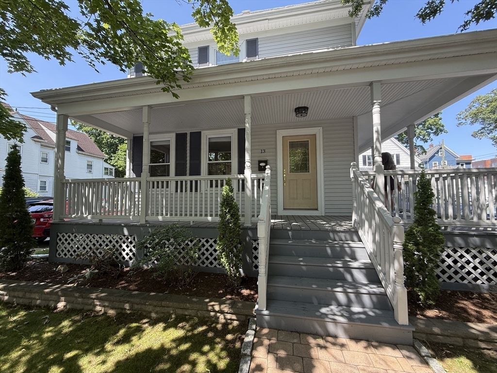 2 bed, 1 bath apartment for rent at 13 Grant St Unit 2, Natick — photo 2 of 11