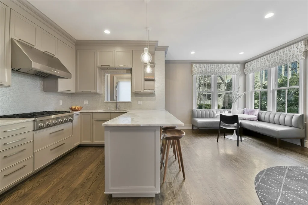 4 bed, 4+ bath apartment for rent at 13 Greenough Ave, Mid Cambridge — photo 12 of 39
