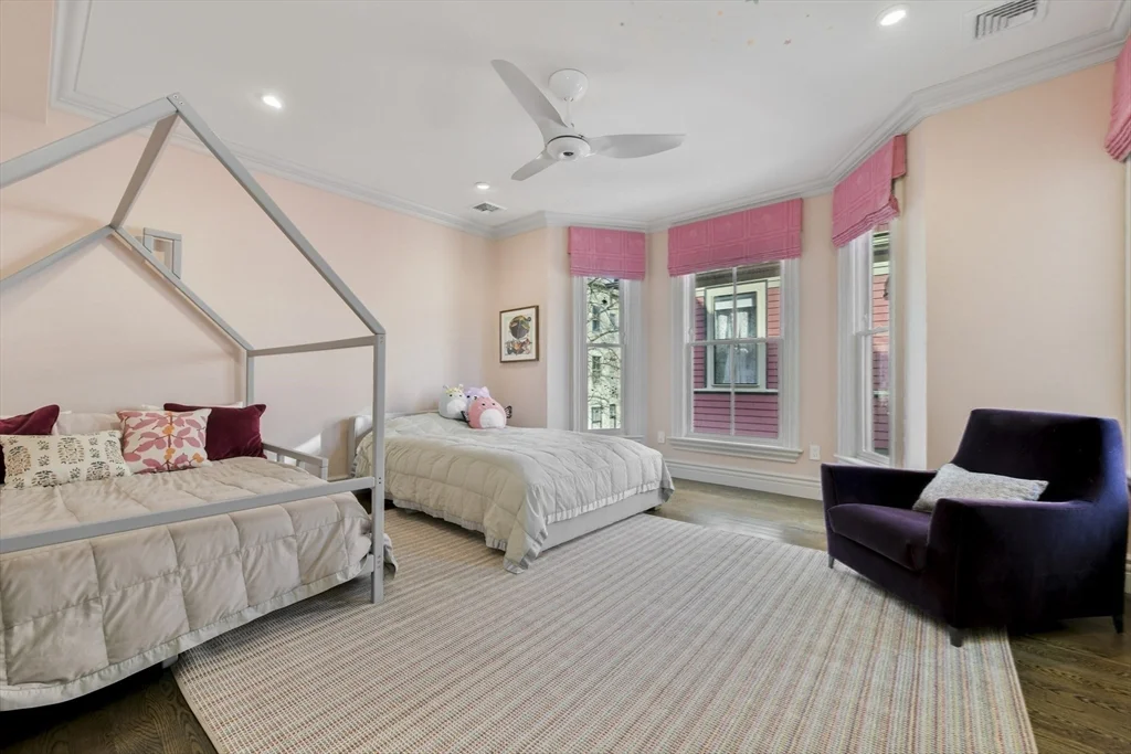 4 bed, 4+ bath apartment for rent at 13 Greenough Ave, Mid Cambridge — photo 18 of 39