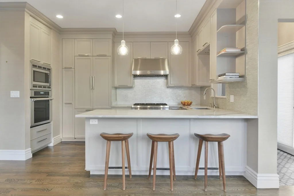 4 bed, 4+ bath apartment for rent at 13 Greenough Ave, Mid Cambridge — photo 13 of 39