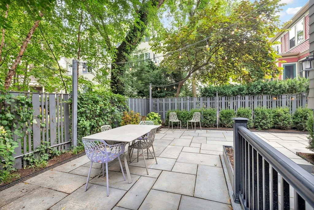 4 bed, 4+ bath apartment for rent at 13 Greenough Ave, Mid Cambridge — photo 37 of 39