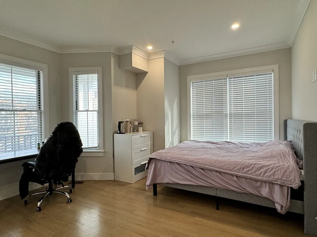 2 bed, 1 bath apartment for rent at 13 Greylock Rd Unit 1, Allston — photo 7 of 11