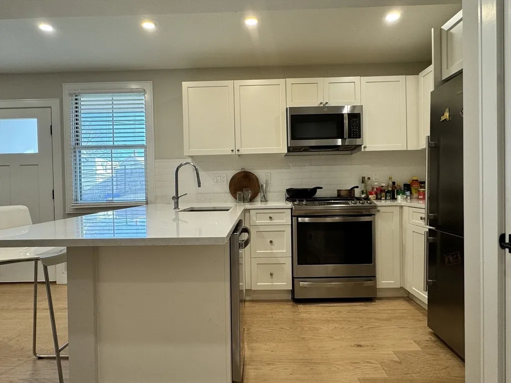2 bed, 1 bath apartment for rent at 13 Greylock Rd Unit 1, Allston — photo 3 of 11