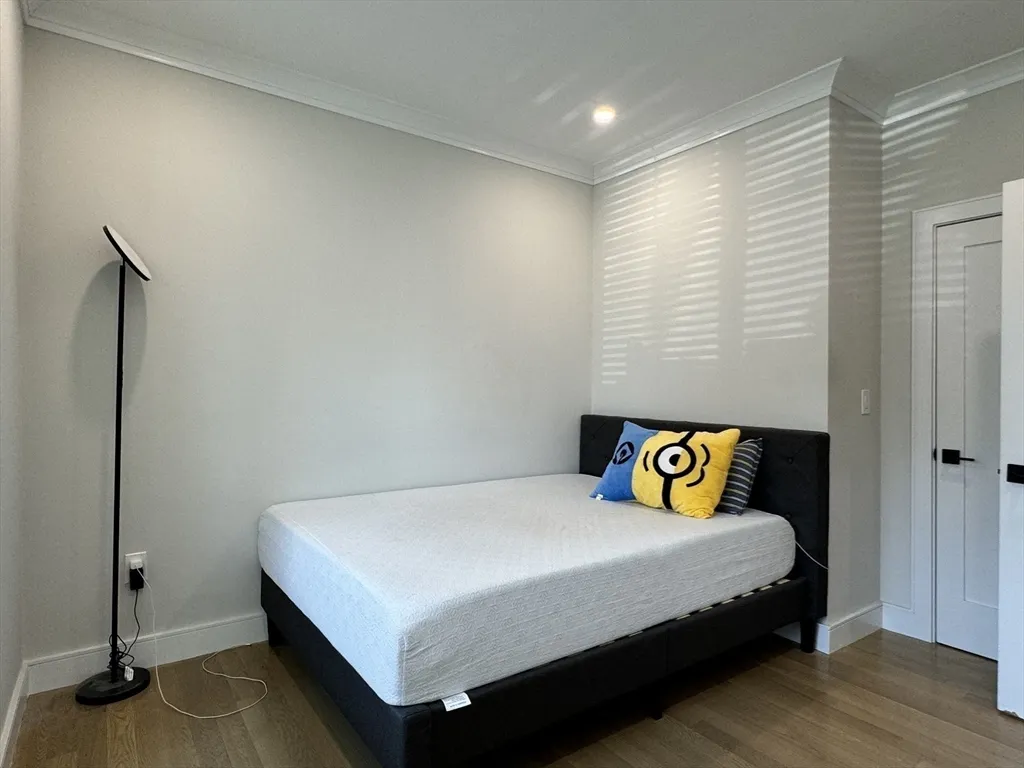 2 bed, 1 bath apartment for rent at 13 Greylock Rd Unit 1, Allston — photo 9 of 11