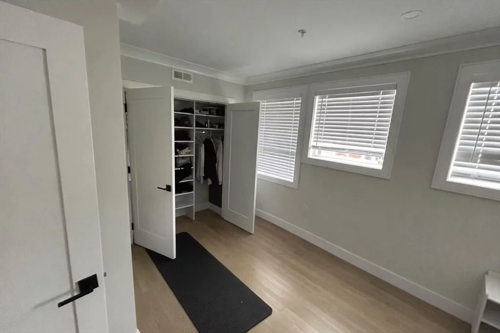 4 bed, 2 bath apartment for rent at 13 Greylock Rd Unit 3, Allston — photo 5 of 14