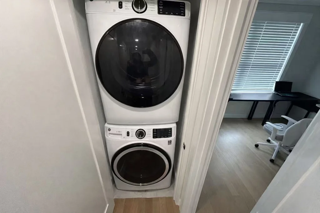 4 bed, 2 bath apartment for rent at 13 Greylock Rd Unit 3, Allston — photo 9 of 14