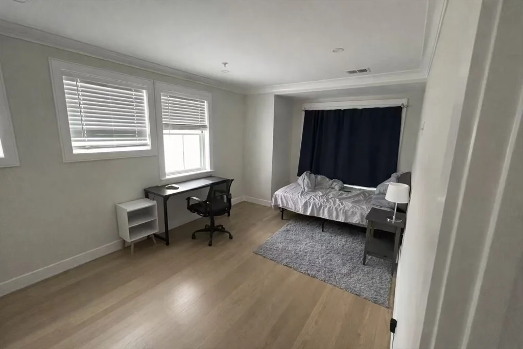4 bed, 2 bath apartment for rent at 13 Greylock Rd Unit 3, Allston — photo 4 of 14