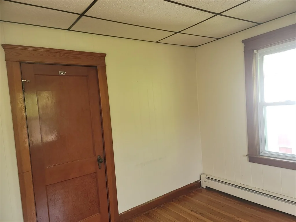 2 bed, 1 bath apartment for rent at 13 Hartley Unit 2L, Webster — photo 5 of 7