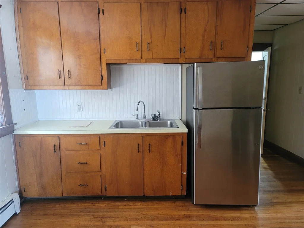 2 bed, 1 bath apartment for rent at 13 Hartley Unit 2L, Webster — photo 2 of 7