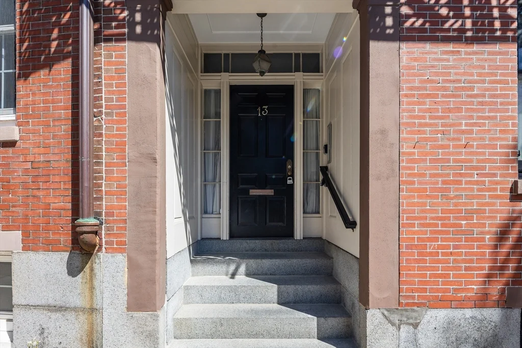 2 bed, 1 bath apartment for rent at 13 Harvard Unit 2, Charlestown — photo 18 of 19