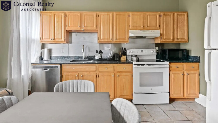 6 bed, 2 bath apartment for rent at 13 Haskell St Unit 4, Allston — photo 42 of 50