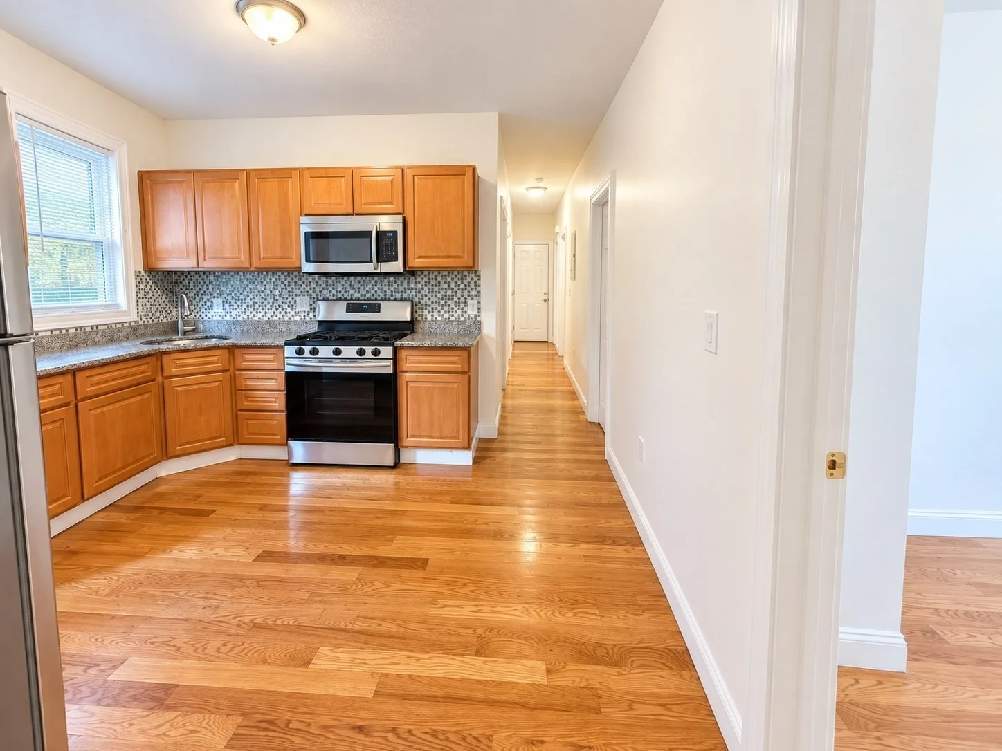 3 bed, 1 bath apartment for rent at 13 Hendry St Unit 1 A, Dorchester — photo 7 of 33