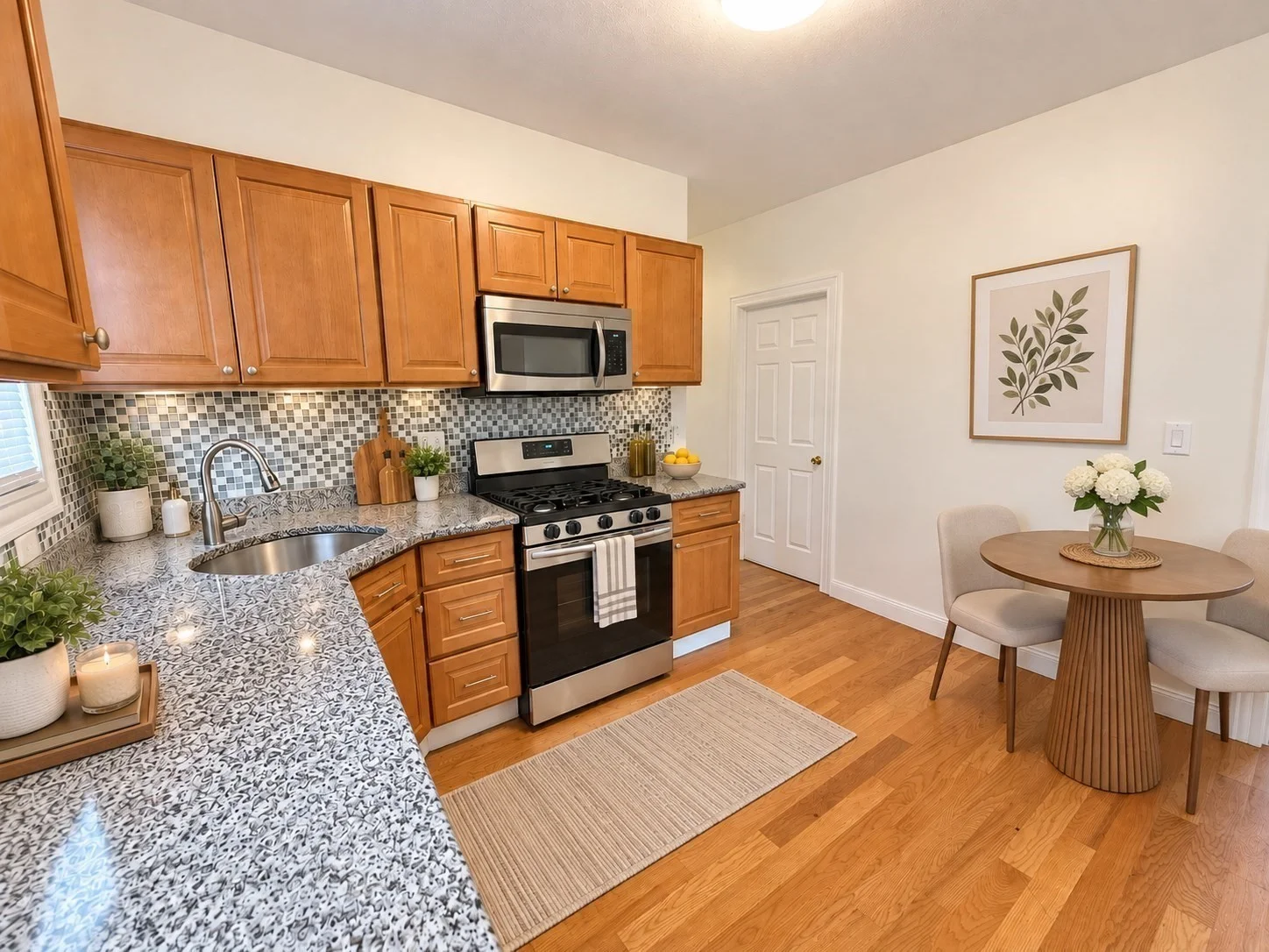 3 bed, 1 bath apartment for rent at 13 Hendry St Unit 1 A, Dorchester — photo 4 of 33