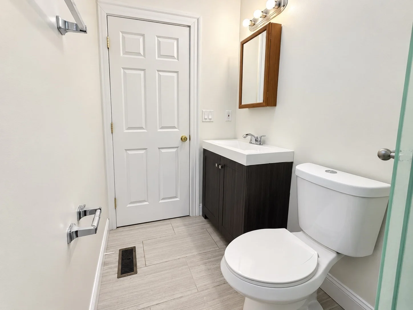 3 bed, 1 bath apartment for rent at 13 Hendry St Unit 3, Dorchester — photo 26 of 30