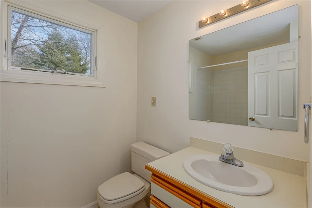 2 bed, 2 bath apartment for rent at 13 Iris Way Unit 21, Haverhill — photo 19 of 26