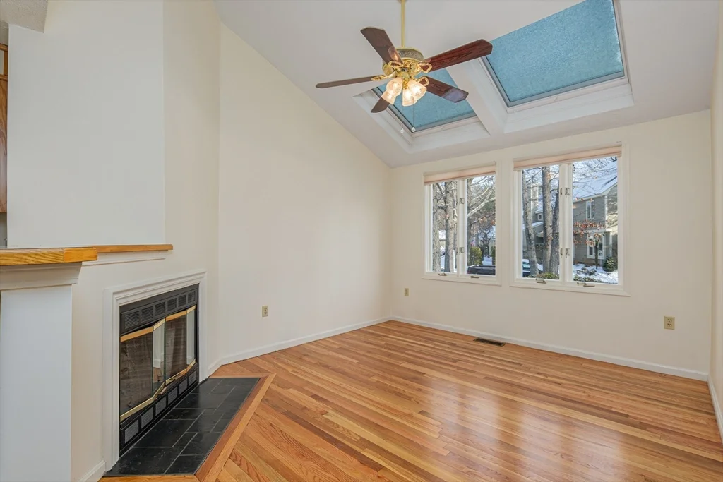 2 bed, 2 bath apartment for rent at 13 Iris Way Unit 21, Haverhill — photo 11 of 26