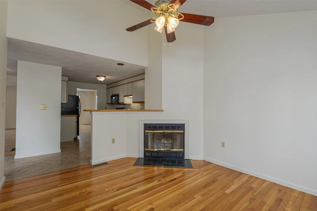 2 bed, 2 bath apartment for rent at 13 Iris Way Unit 21, Haverhill — photo 9 of 26