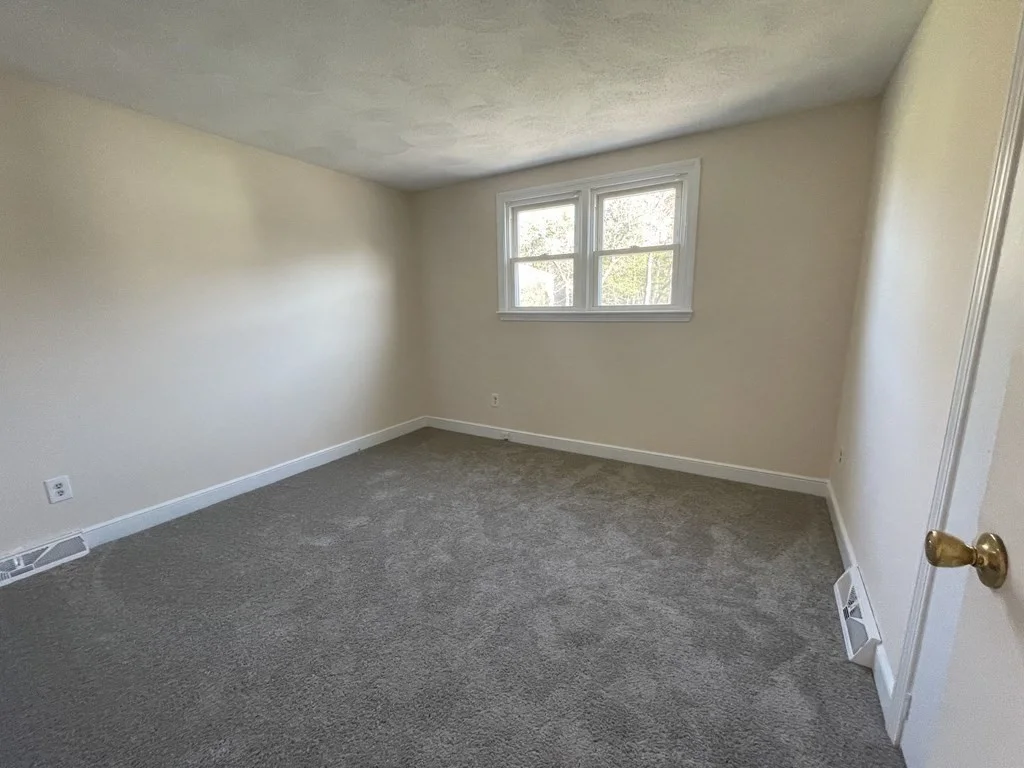 3 bed, 1 bath apartment for rent at 13 Kennedy Dr Unit 13, Randolph — photo 10 of 13