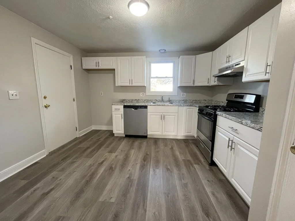 3 bed, 1 bath apartment for rent at 13 Kennedy Dr Unit 13, Randolph — photo 2 of 13