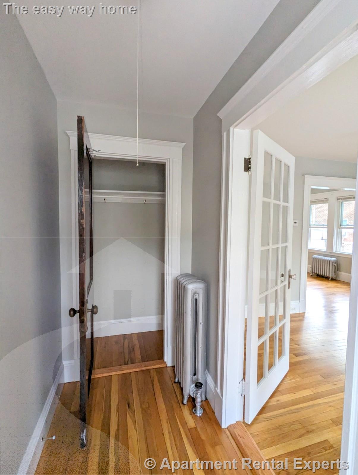 2 bed, 1 bath apartment for rent at 13 Kimball Rd Unit 1, Cambridge Line — photo 5 of 24