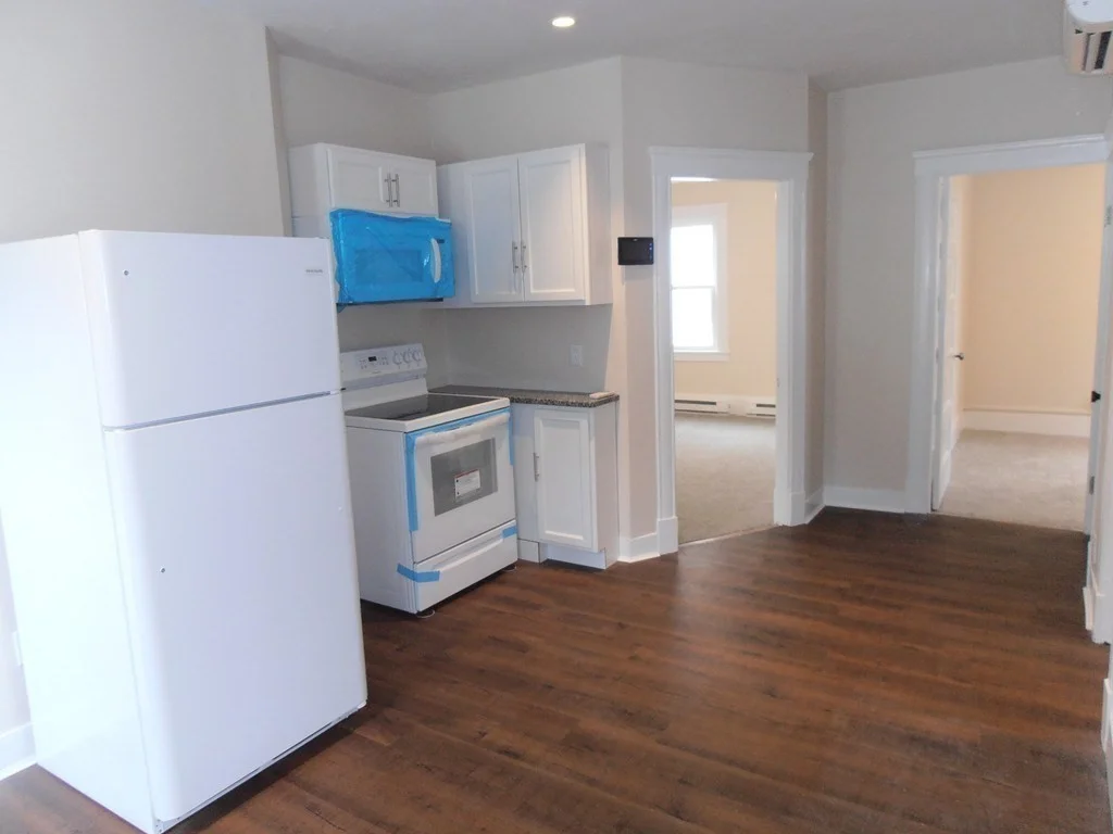 2 bed, 1 bath apartment for rent at 13 King St Unit 2, Taunton — photo 2 of 19