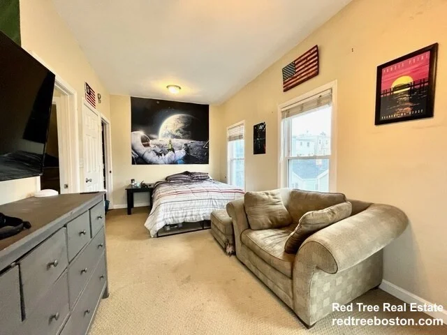4 bed, 2 bath apartment for rent at 13 Knowlton Unit 13, Boston — photo 8 of 15