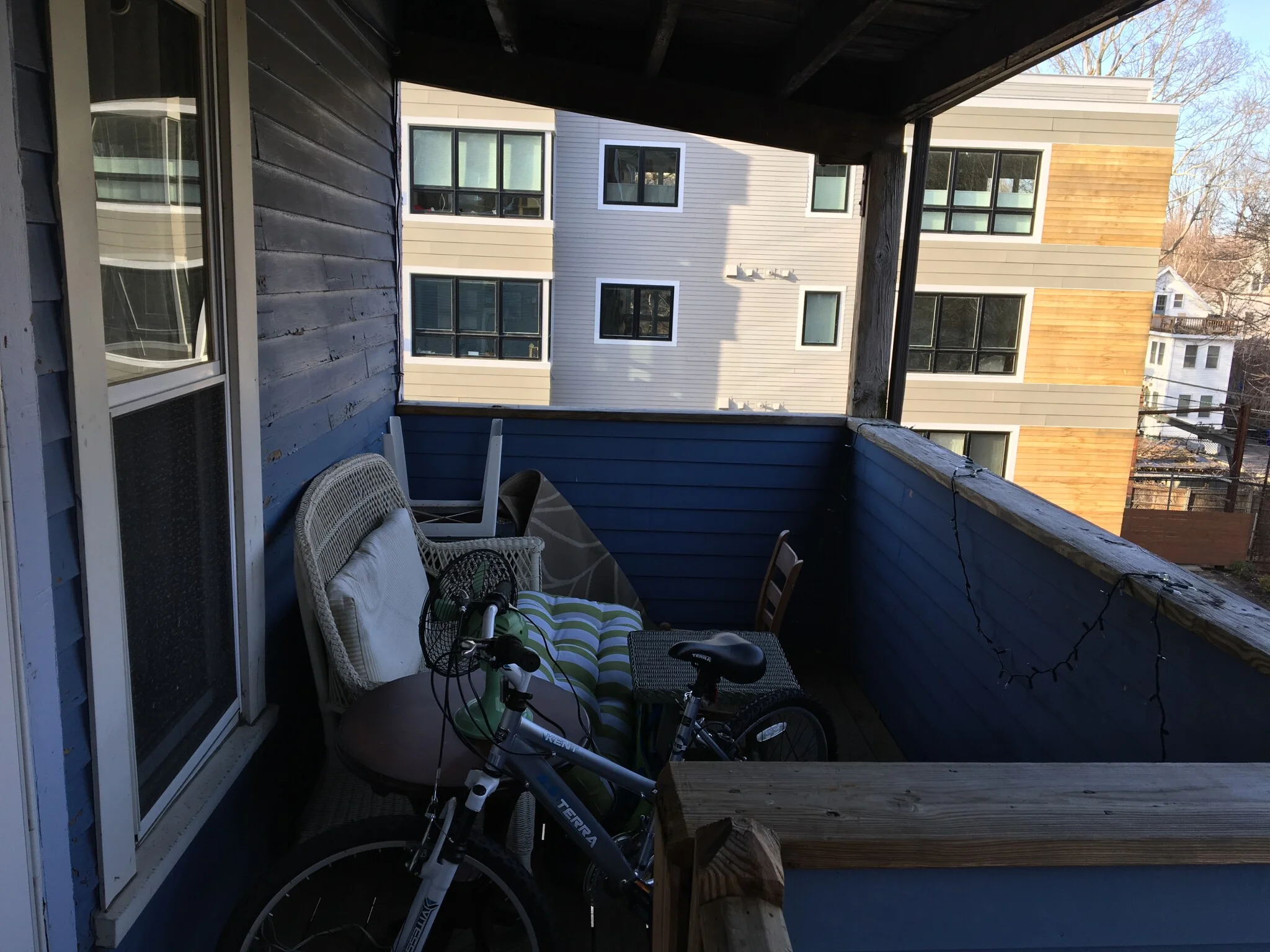 3 bed, 1 bath apartment for rent at 13 Leverett St Unit 3, Boylston Street — photo 8 of 8