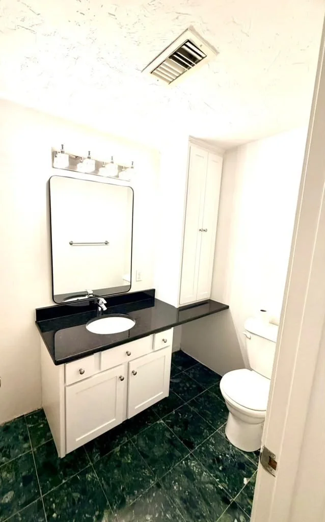 2 bed, 2 bath apartment for rent at 13 Lordvale Blvd Unit 507, Grafton — photo 6 of 11
