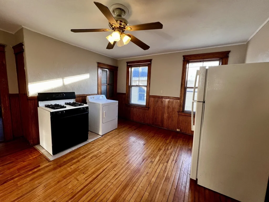 2 bed, 1 bath apartment for rent at 13 Louise St Unit 3, Worcester — photo 6 of 12
