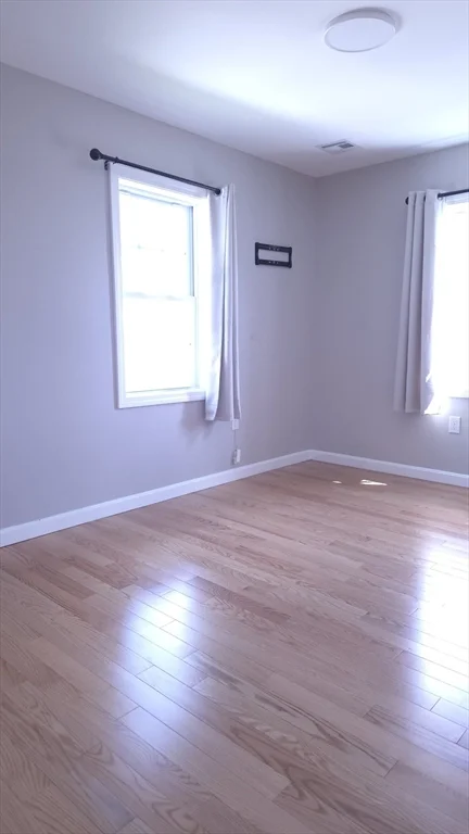 3 bed, 2 bath apartment for rent at 13 Marion St Unit 13, Haverhill — photo 13 of 16