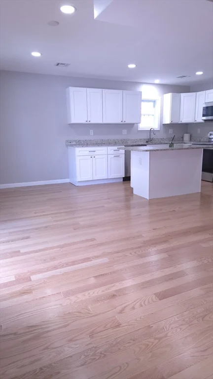 3 bed, 2 bath apartment for rent at 13 Marion St Unit 13, Haverhill — photo 5 of 16