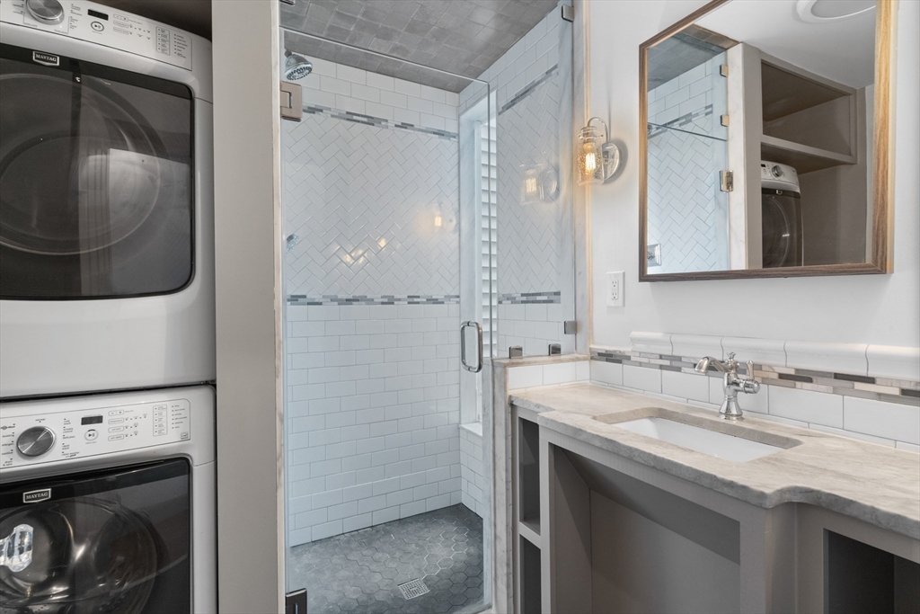 2 bed, 2 bath apartment for rent at 13 Maryland St Unit 2, Dorchester — photo 19 of 27