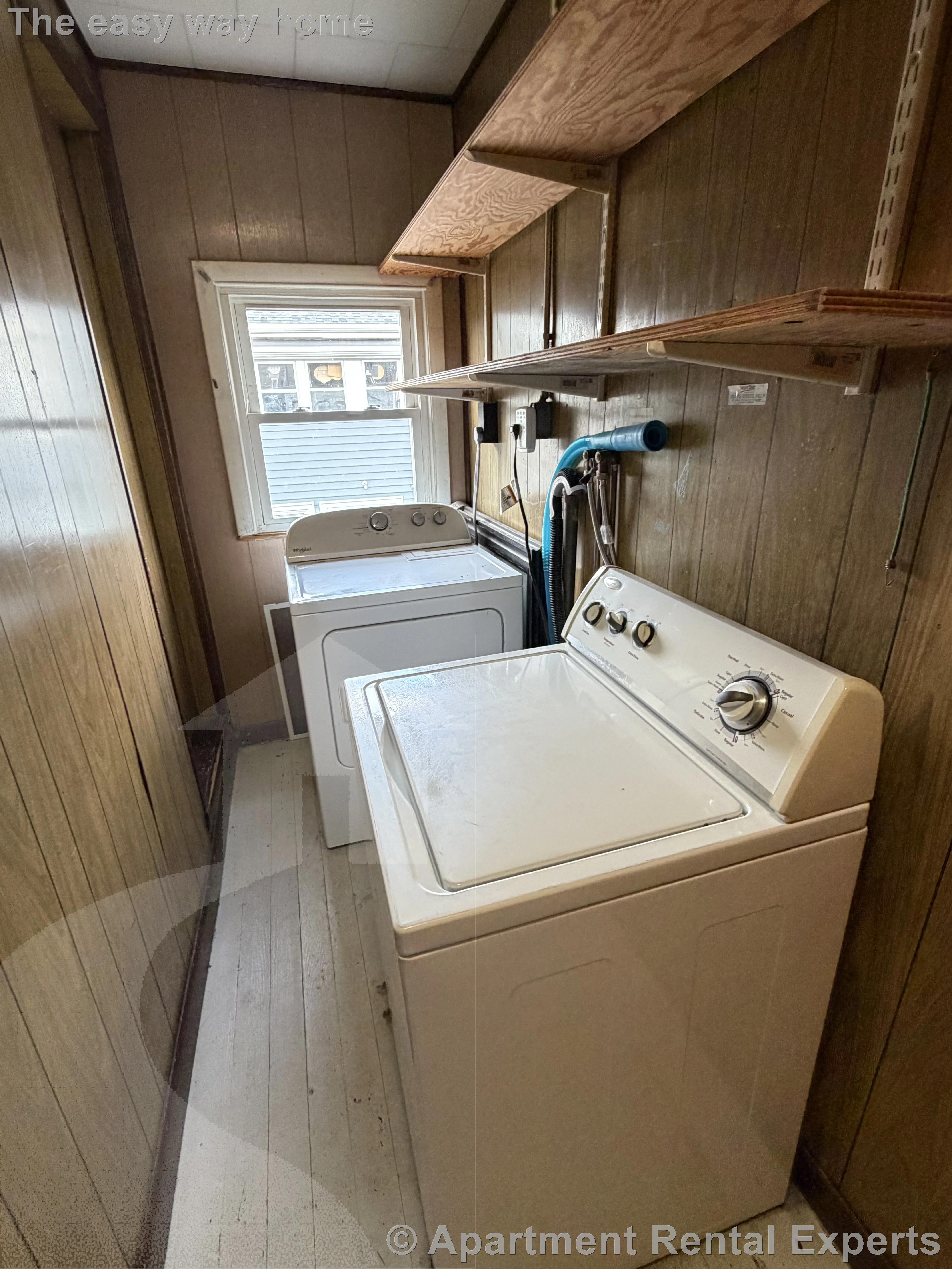 3 bed, 1 bath apartment for rent at 13 Metcalf St, Tufts — photo 4 of 21