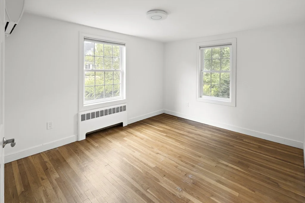 4 bed, 2 bath apartment for rent at 13 Milk St, Lexington — photo 12 of 24