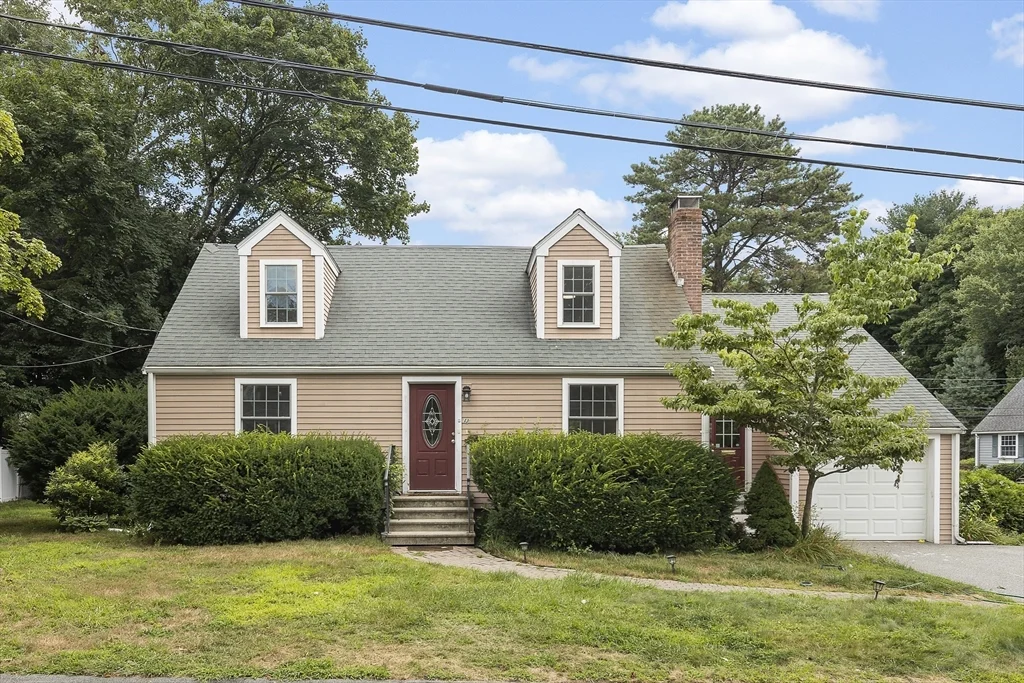 4 bed, 2 bath apartment for rent at 13 Milk St, Lexington — photo 22 of 24