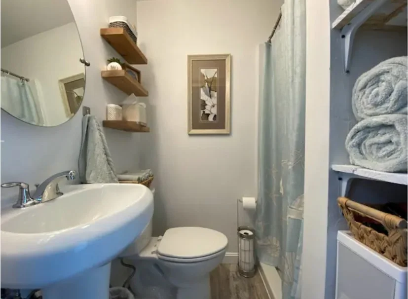 2 bed, 1 bath apartment for rent at 13 Moreland Ave, Hull — photo 22 of 25