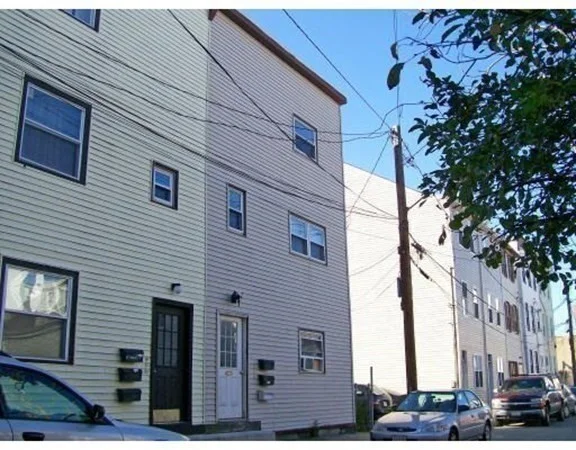 1 bed, 1 bath apartment for rent at 13 Murray Unit 1, East Boston — photo 2 of 14