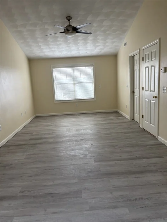 4 bed, 2 bath apartment for rent at 13 Navajo Rd, Worcester — photo 6 of 14