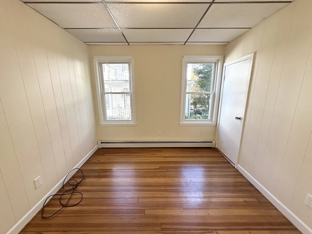 2 bed, 1 bath apartment for rent at 13 New Hampshire Ave Unit 1, Haverhill — photo 8 of 9