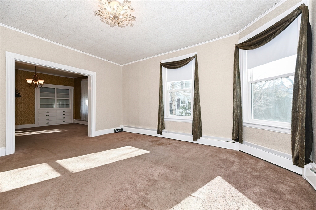 2 bed, 1 bath apartment for rent at 13 Oak St Unit 1, Uxbridge — photo 6 of 25