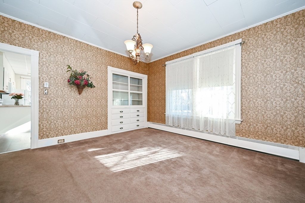 2 bed, 1 bath apartment for rent at 13 Oak St Unit 1, Uxbridge — photo 9 of 25