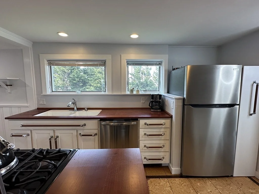 3 bed, 1 bath apartment for rent at 13 Ocean Unit N/A, Marshfield — photo 11 of 20