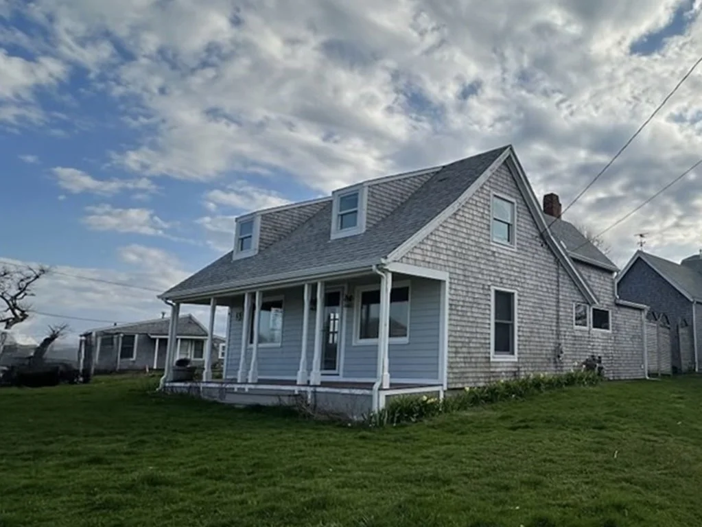 3 bed, 1 bath apartment for rent at 13 Ocean Unit N/A, Marshfield — photo 1 of 20