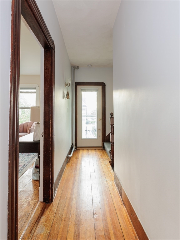 2 bed, 1 bath apartment for rent at 13 Oxford Ave Unit 13, Belmont — photo 20 of 32