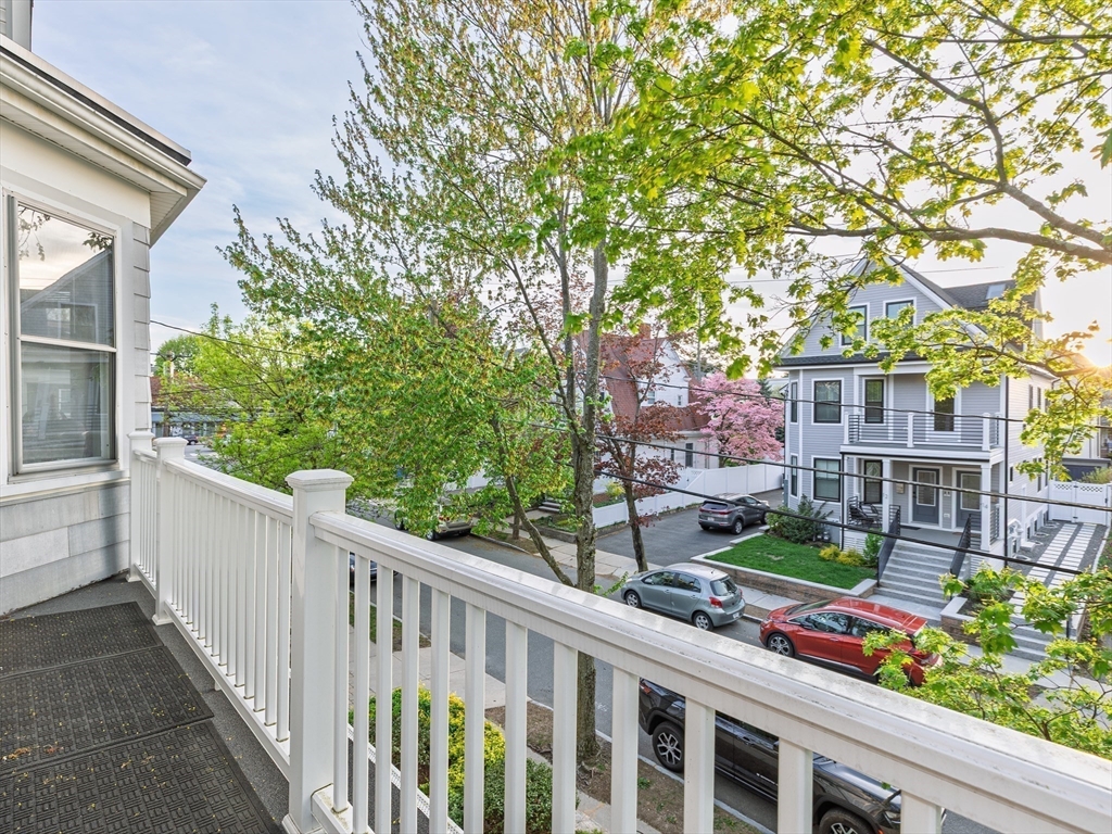 2 bed, 1 bath apartment for rent at 13 Oxford Ave Unit 13, Belmont — photo 30 of 32