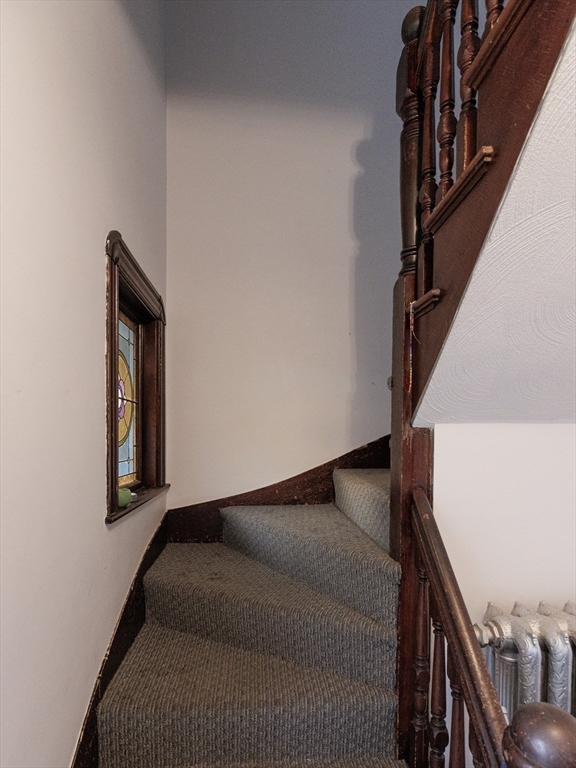 2 bed, 1 bath apartment for rent at 13 Oxford Ave Unit 13, Belmont — photo 31 of 32
