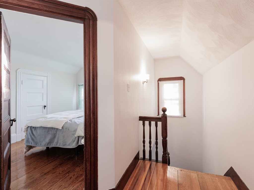 2 bed, 1 bath apartment for rent at 13 Oxford Ave Unit 13, Belmont — photo 22 of 32
