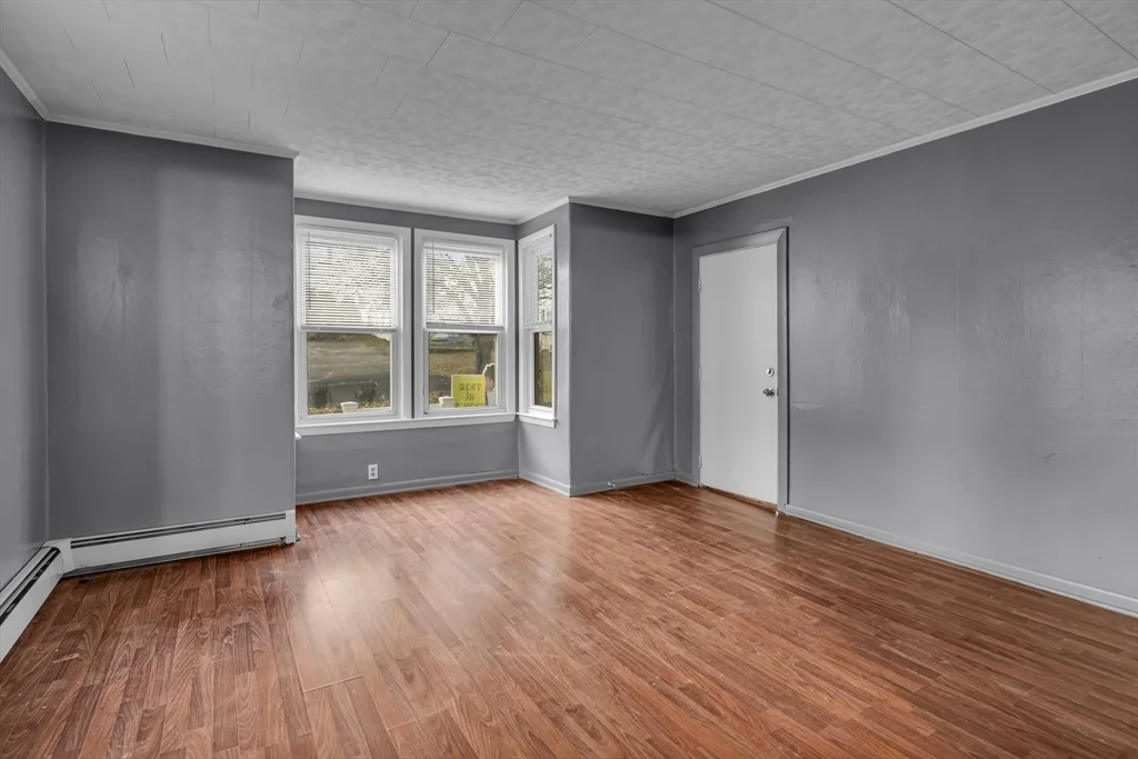 2 bed, 1 bath apartment for rent at 13 Pacific St Unit 1, Fitchburg — photo 3 of 14