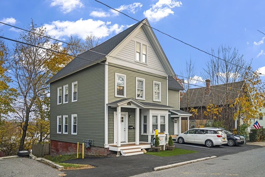 2 bed, 1 bath apartment for rent at 13 Pacific St Unit 1, Fitchburg — photo 2 of 14